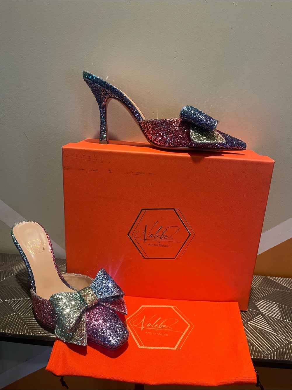 NWT Size 8 Nalebe Multicolor Glitter Bow Mule Heels
